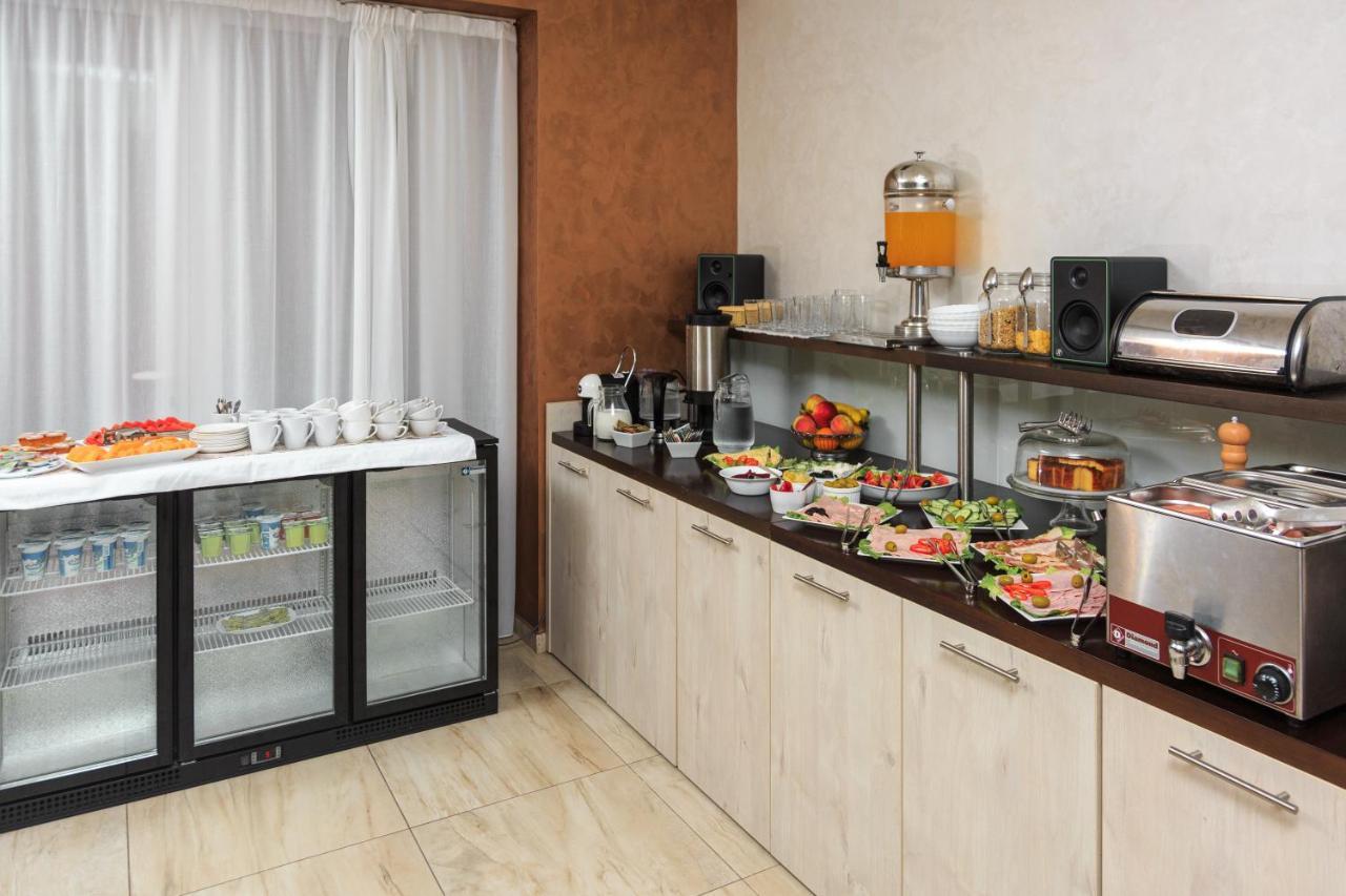 Hotel Maksim Херцег Нови Екстериор снимка