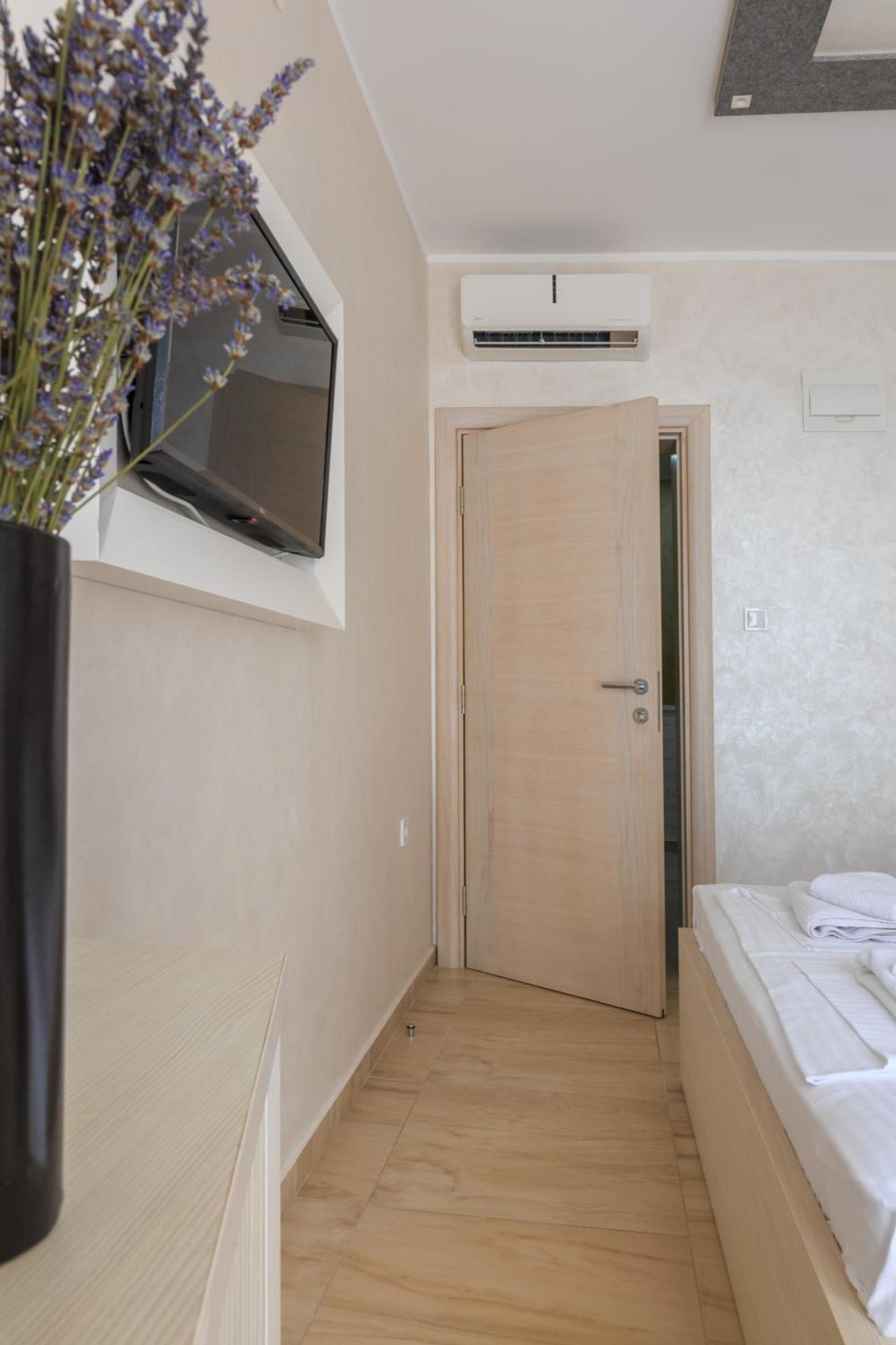 Hotel Maksim Херцег Нови Екстериор снимка