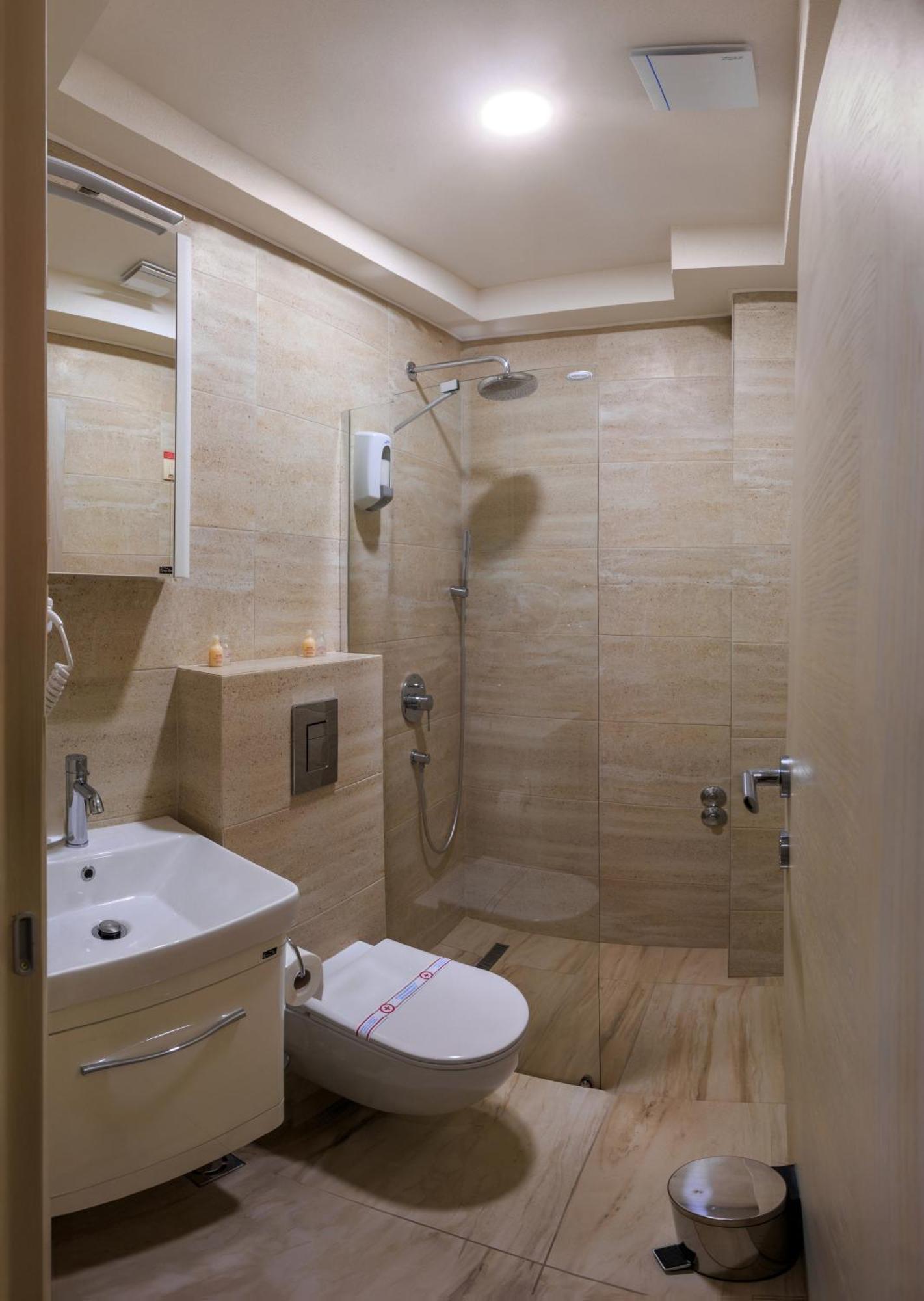Hotel Maksim Херцег Нови Екстериор снимка