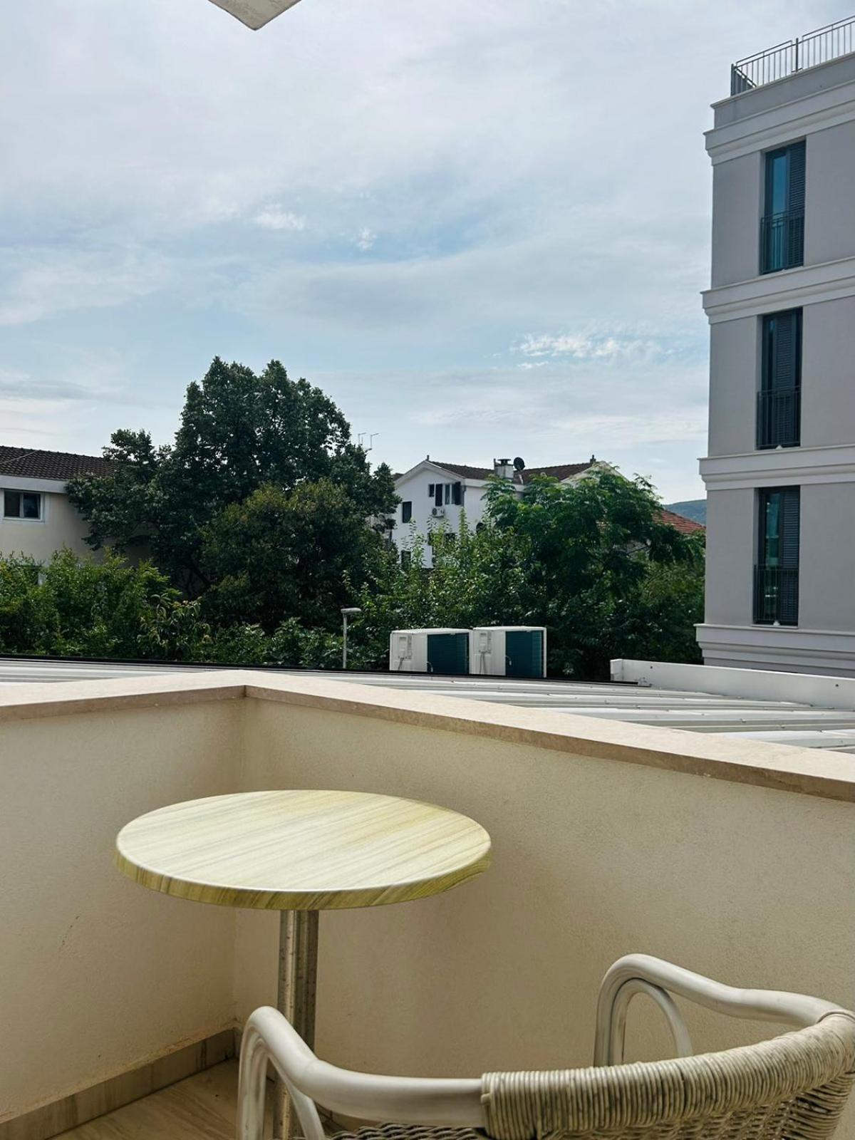 Hotel Maksim Херцег Нови Екстериор снимка