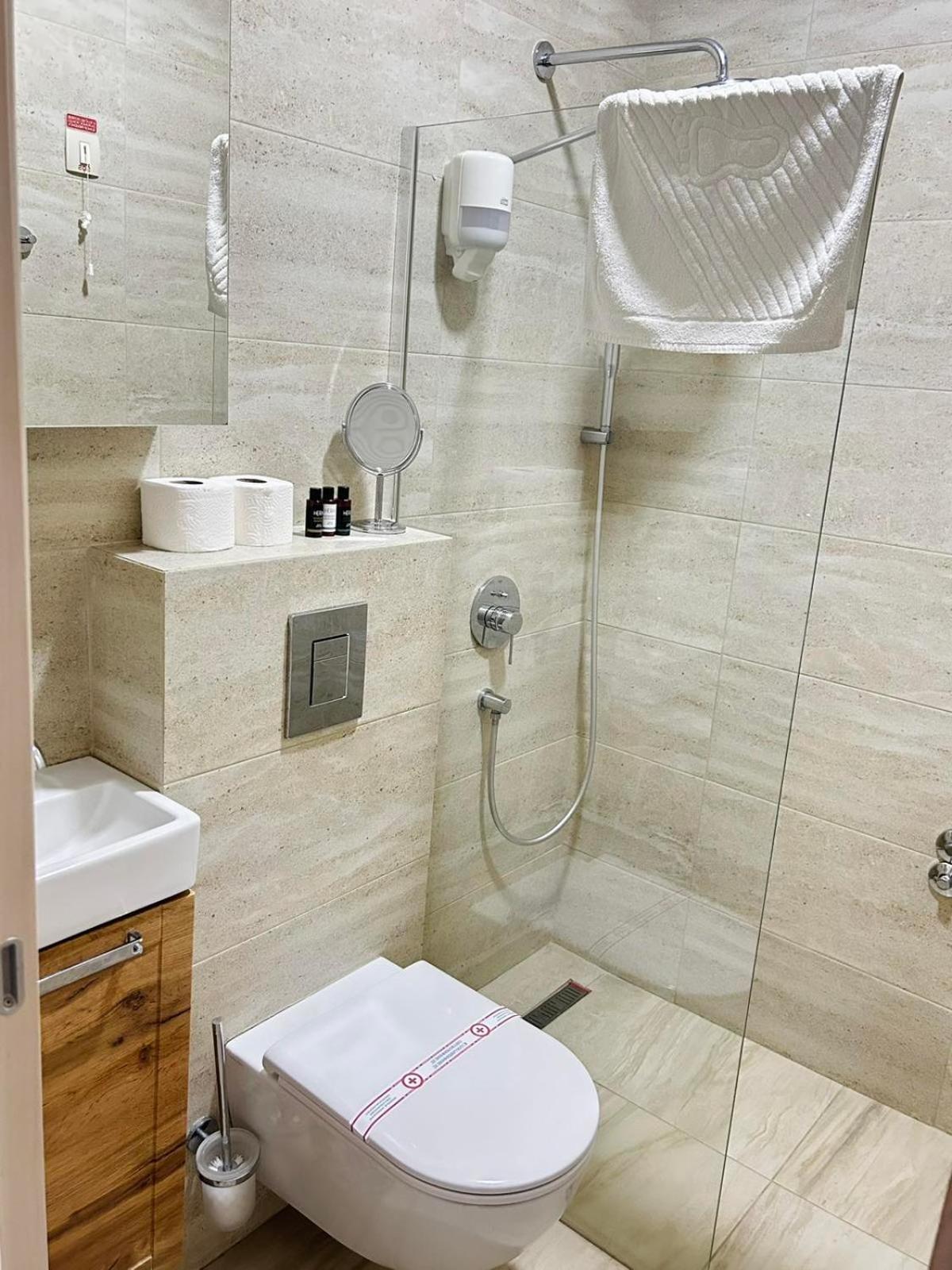 Hotel Maksim Херцег Нови Екстериор снимка